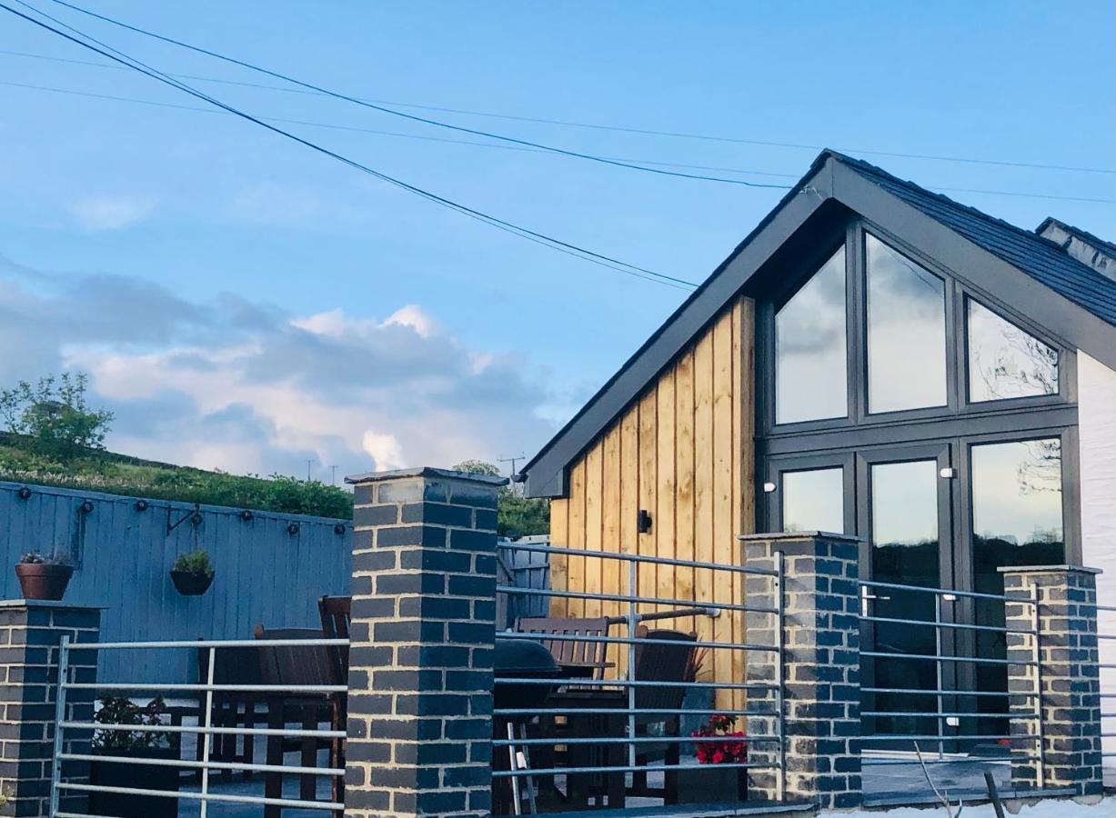 Red Kite Cottage Carmarthen Exterior photo